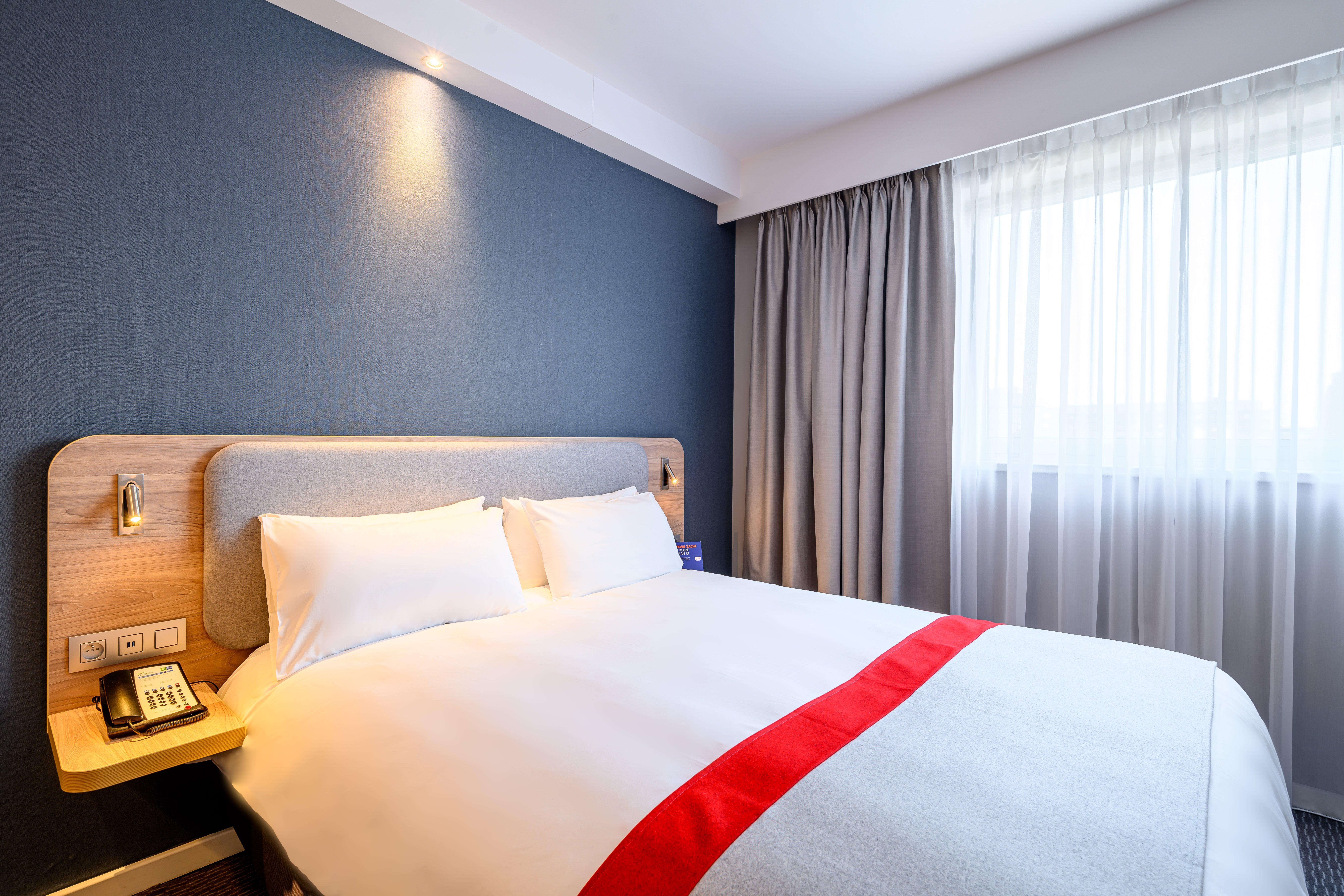 Holiday Inn Express Mechelen City Centre By Ihg Zewnętrze zdjęcie