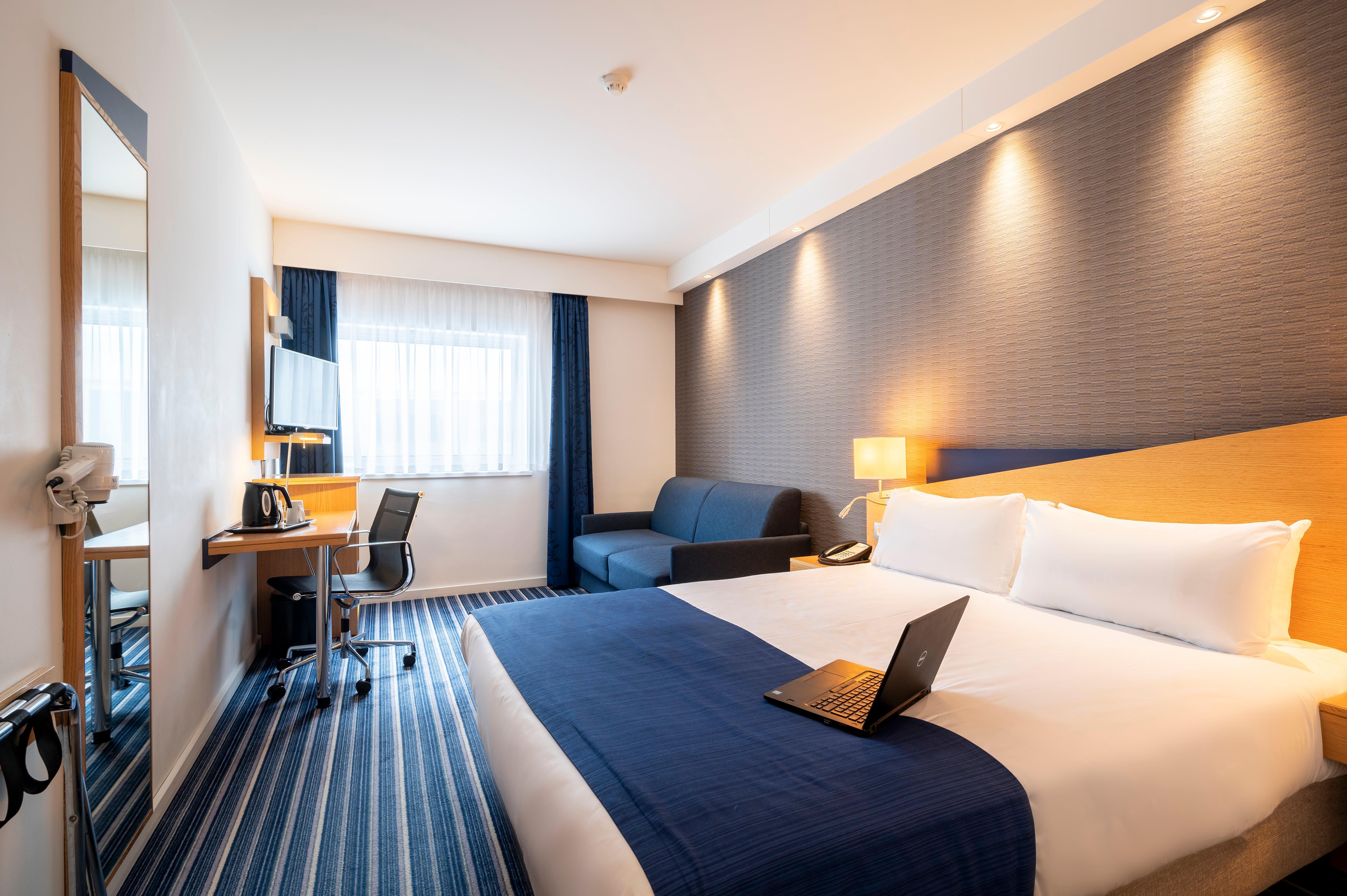 Holiday Inn Express Mechelen City Centre By Ihg Zewnętrze zdjęcie