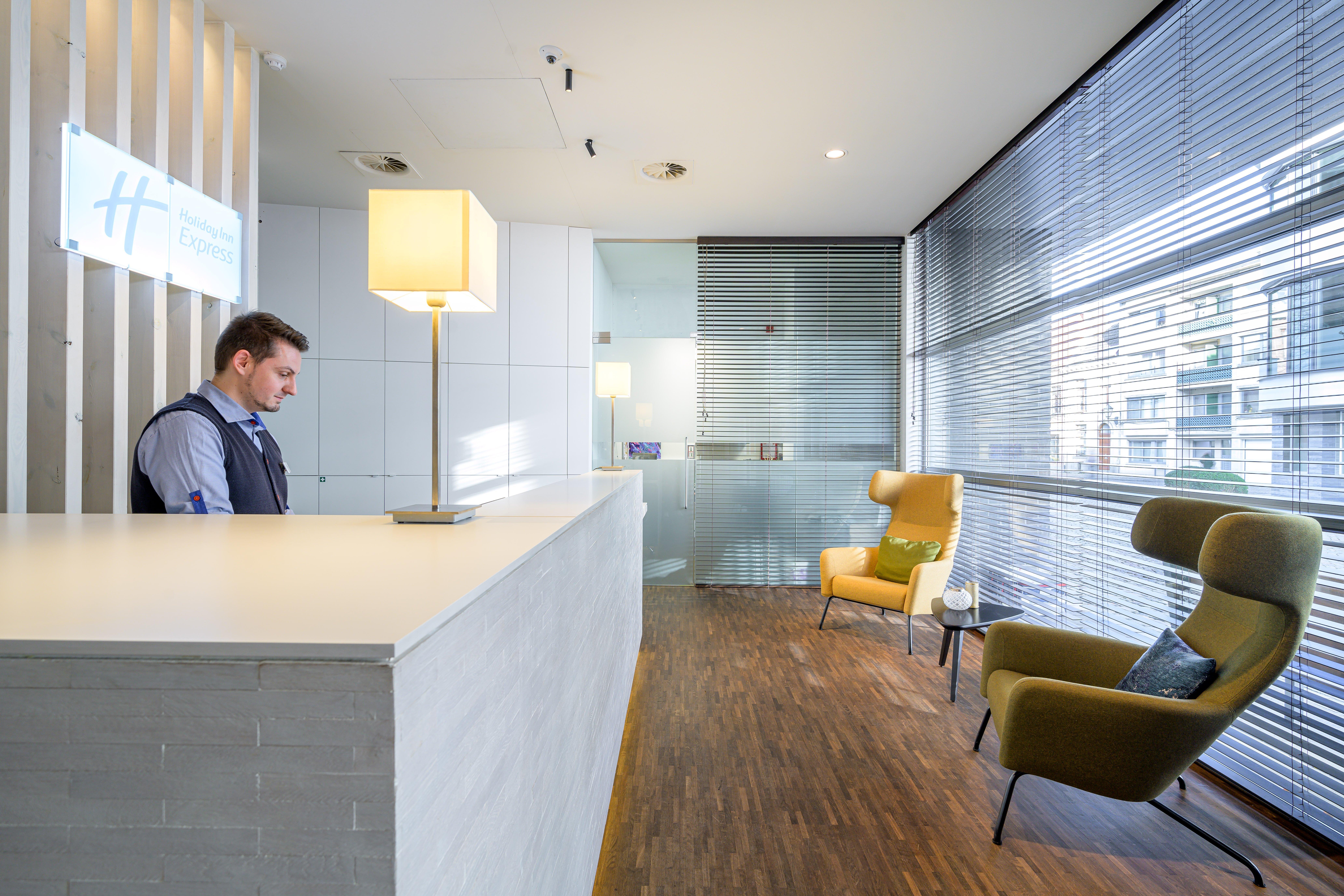 Holiday Inn Express Mechelen City Centre By Ihg Zewnętrze zdjęcie