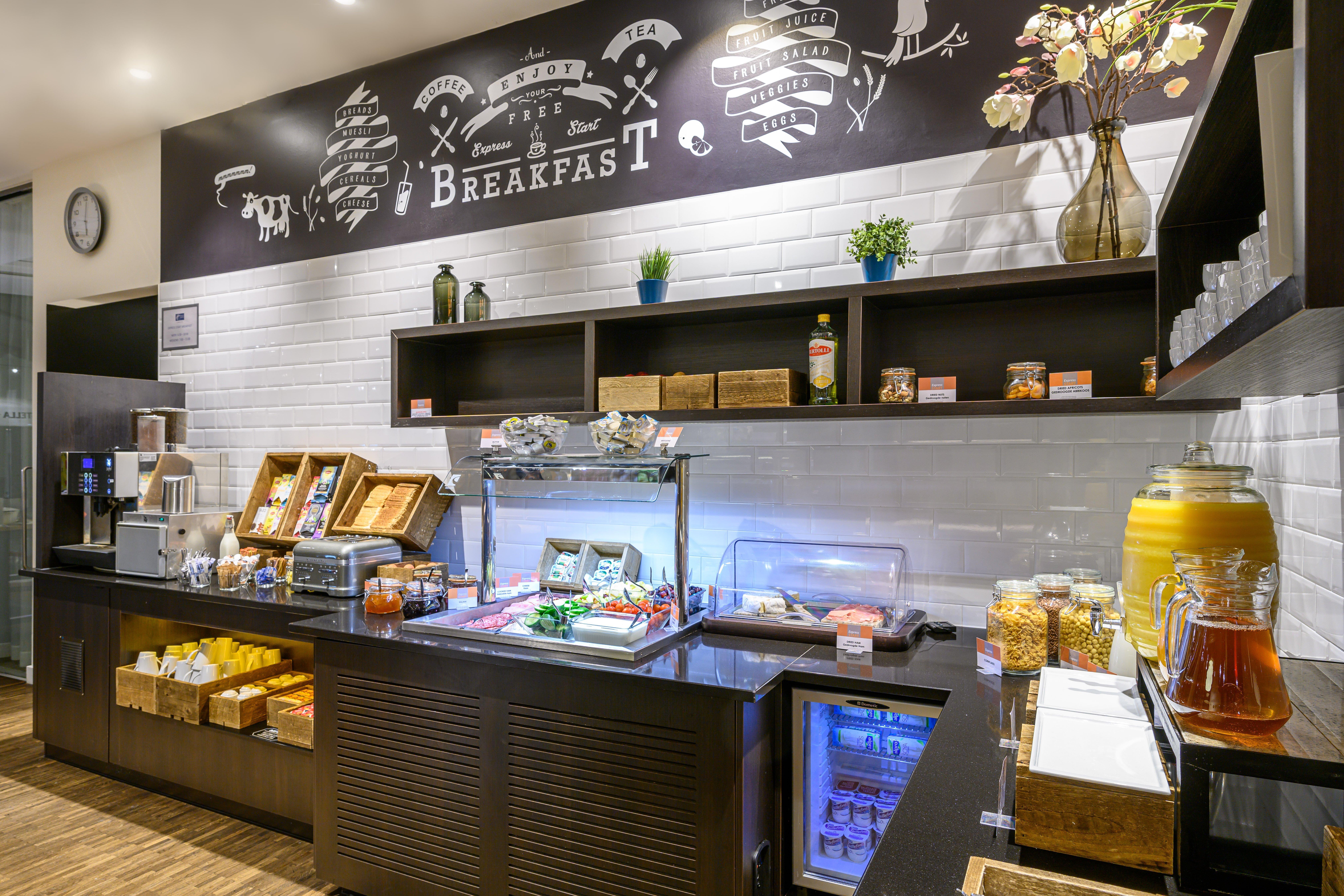 Holiday Inn Express Mechelen City Centre By Ihg Zewnętrze zdjęcie