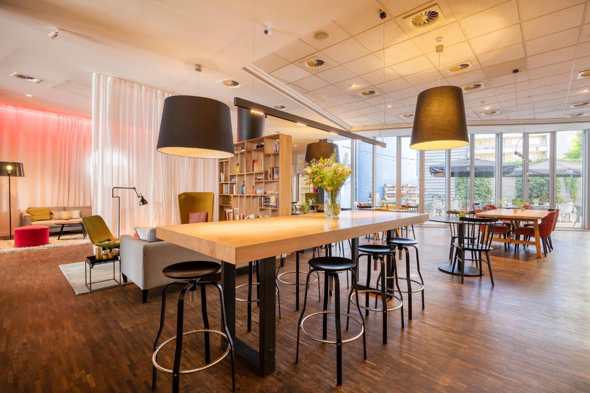 Holiday Inn Express Mechelen City Centre By Ihg Zewnętrze zdjęcie