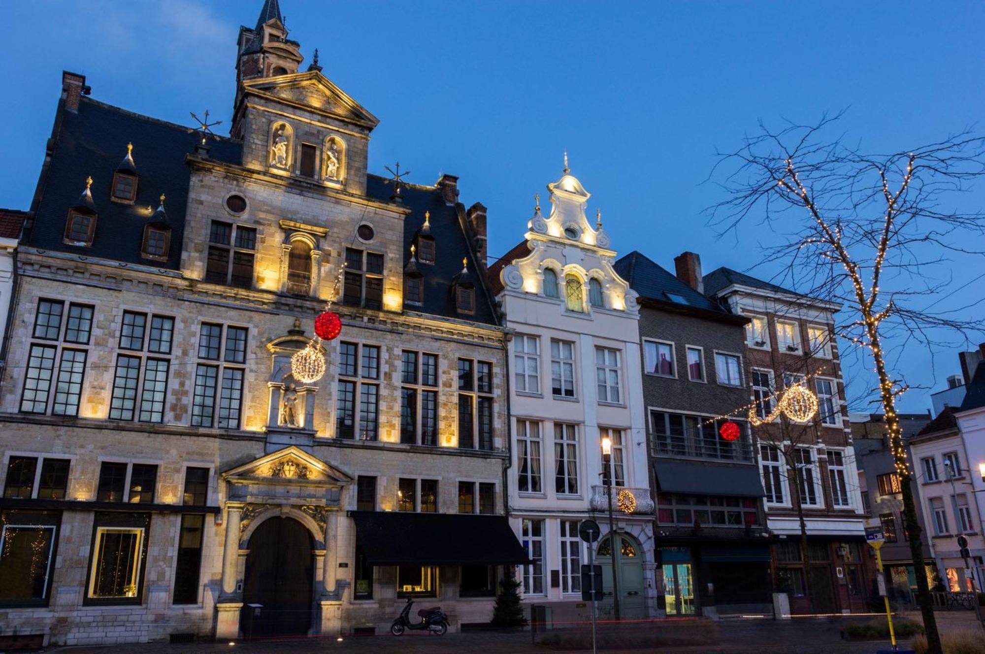 Holiday Inn Express Mechelen City Centre By Ihg Zewnętrze zdjęcie