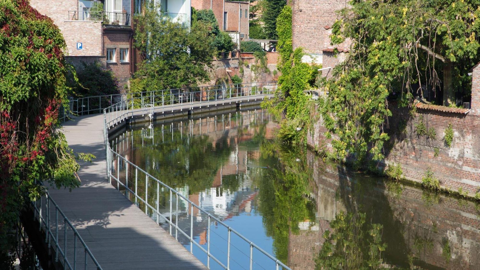 Holiday Inn Express Mechelen City Centre By Ihg Zewnętrze zdjęcie